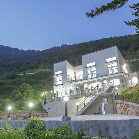 Villa Oneday Namhae Exterior foto
